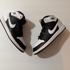 Air Jordan 1 Retro High OG Black White (PS) size 2.5y